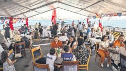 Şehit Çocukları İçin Boğaz'da Anlamlı Tekne Turu