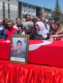 Şehit Celattin Uyanık, Gözyaşları İçinde Uğurlandı