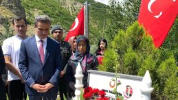 Şehit Necmettin Öğretmen, Şehadetinin 8. Yılında Mezarı Başında Anıldı