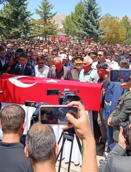 Şehit Uzman Çavuş Ümit Üzüm Son Yolculuğuna Uğurlandı