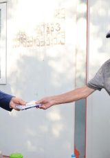 Sevdiğini 60 Yıldır Bekleyen Memiş Dayıyı Vali Ko&ccedil; Ziyaret Etti