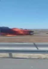 Sıcak havada oto yangınları arttı! &Ccedil;atalca'da TIR alev alev yandı