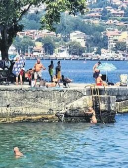 Sıcak Havalarda İstanbul'un Sahilleri ve Parkları Doldu Taşdı