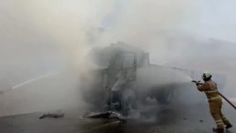 Şırnak’ta Seyir Halindeki Kamyon Yandı