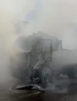 Şırnak’ta Seyir Halindeki Kamyon Yandı