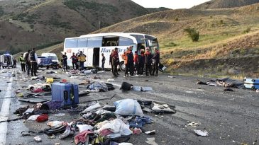 Sivas'ta 4 kişi hayatını kaybetti: Otob&uuml;s şof&ouml;r&uuml; hakkında son durum!