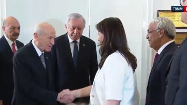 SON DAKİKA: DEM Heyeti'nden Devlet Bah&ccedil;eli'ye TBMM'de ziyaret