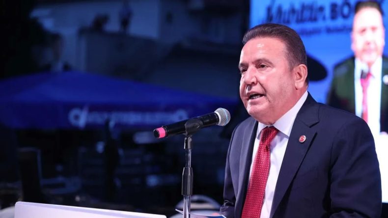 SON DAKİKA | Muhittin Böcek'in gelini Zuhal Böcek gözaltına alındı