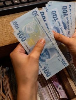 SON DAKİKA! SSK ve Bağkur Emekli Zam Oranı Açıklandı: En Düşük Emekli Maaşı Ne Kadar Oldu?