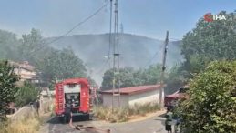 Son Dakika… Sultangazi'de Endişe Yaratan Yangın: Otluk Alanda Başlayan Alevler Gecekondulara Sıçradı