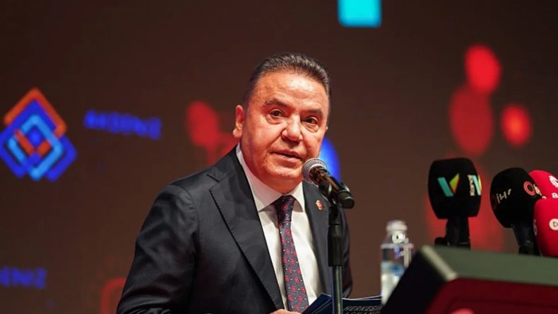 SON DAKİKA… Yolsuzluk soruşturmasında tutuklanmıştı: Muhittin Böcek hastaneye kaldırıldı!