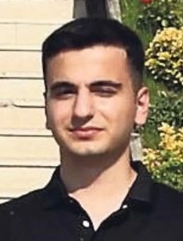Sosyal Medyadan Uzak Durdu, Sınavda Birinci Oldu