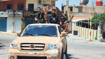 Suriye'de D&uuml;rzi Katliamcılarının &Uuml;zerindeki G&ouml;zler
