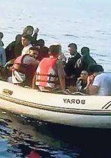S&uuml;r&uuml;klenen Bottaki 37 G&ouml;&ccedil;men Kurtarıldı