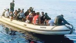 Sürüklenen Bottaki 37 Göçmen Kurtarıldı