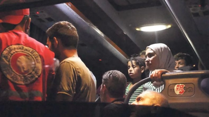 Süveyda’dan 360 sivil tahliye edildi