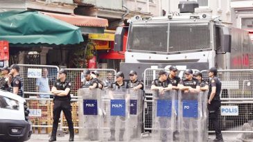 Taksim'deki G&uuml;venlik &Ouml;nlemleri Arttı