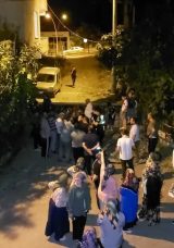 Tapulu Arsasıyla Yol Kapatıldı, Komşular İsyan Etti