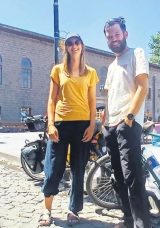 Tarihi Sur&rsquo;a 3 bin kilometre pedal &ccedil;evirerek geldiler