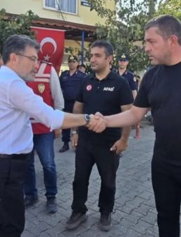 Tarım ve Orman Bakanı Yumaklı, Şarköy Yangın Bölgesinde İncelemelerde Bulundu