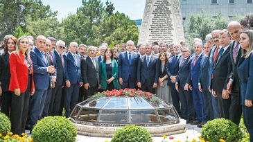 TBMM Başkanı Kurtulmuş: İhanetin zirvesini g&ouml;rd&uuml;k