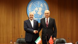 TBMM Başkanı Kurtulmuş, İran Meclis Başkanı Kalibaf ile görüştü