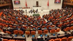 TBMM'de Gıda Zehirlenmesi İddiası Üzerine İnceleme Başlatıldı