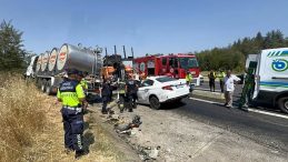 TEM Otoyolu'nda Feci Kaza: 5 Kişi Hayatını Kaybetti!