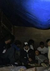 Tırın Dorsesinde 22 D&uuml;zensiz G&ouml;&ccedil;men Ele Ge&ccedil;irildi