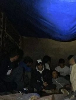 Tırın Dorsesinde 22 Düzensiz Göçmen Ele Geçirildi