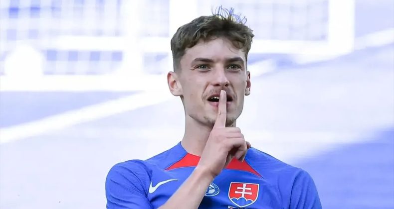 Trabzonspor'a Eski Yıldızından Transfer Önerisi!
