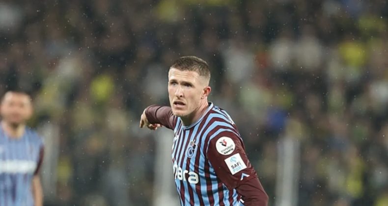 Trabzonspor'da Ayrılık! Kamptan İzin Alarak Gitti