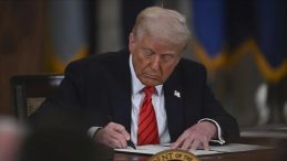 Trump Vergi İndirimi Tasarısını Onayladı
