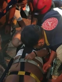 Tunceli'de Kayalıkta Düşen Kadın Kurtarıldı