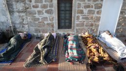 Türkiye'nin Dört Bir Yanından Edirne'ye Akın Etme!