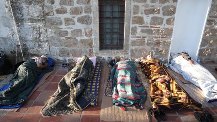 Türkiye'nin Dört Bir Yanından Edirne'ye Akın Etme!