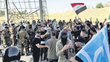 T&uuml;rkmenler Ayakta