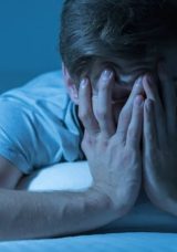 Uykuya Ge&ccedil;işte Sı&ccedil;rama Hissi: Nedenleri ve Sebepleri