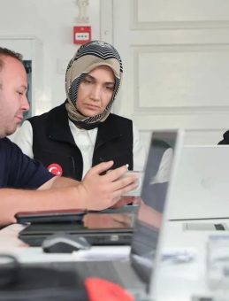 Vali Yiğitbaşı Yangın Koordinasyon Merkezinde
