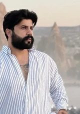 Van'da TikTok Fenomeni Arda Edeoğlu Silahlı Saldırıda Hayatını Kaybetti, 3 Kızı Yaralandı