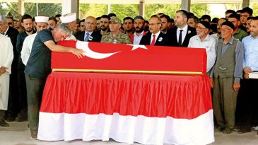 Vatan size minnettar… Şehitlerimizi y&uuml;reğimize g&ouml;md&uuml;k