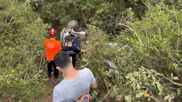 Yangına su taşıyan tanker devrildi! 3 kişi hayatını kaybetti