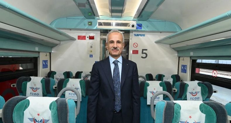 Yaz Tatilinde YHT'lere Ek Sefer! Ankara-Eskişehir ve Ankara-Sivas Hatlarında 14 Temmuz'da Ek YHT Seferleri Başlıyor