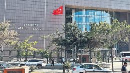 Yenidoğan Çetesi Davasında Üç Sanık Tahliye Edildi