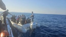 Yunan Sahil Güvenliği Göçmenleri Tehlikeye Attı