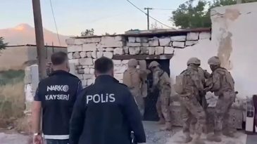 Zehir Tacirlerine Ağır Darbe! 1,933 Ş&uuml;pheli G&ouml;zaltında