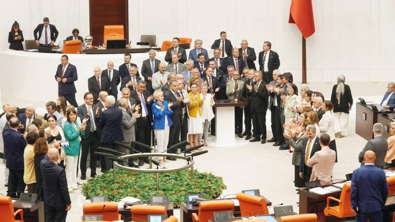 Zeytinlik Teklifi Meclis’ten Geçti