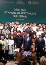 2025 YKS İstanbul Şampiyonları Buluşması'nda Başarılı &Ouml;ğrenciler Bir Araya Geldi