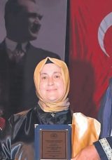 50 Yaşında Sanat Tarihinden Birincilikle Mezun Oldu