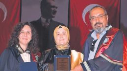 50 Yaşında Sanat Tarihinden Birincilikle Mezun Oldu